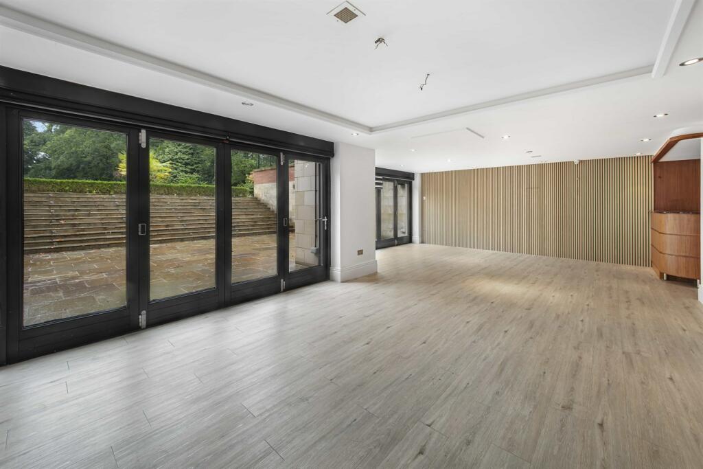 6 bedroom detached house for sale in Springwood, Chapel Lane, Hale Barns, WA15